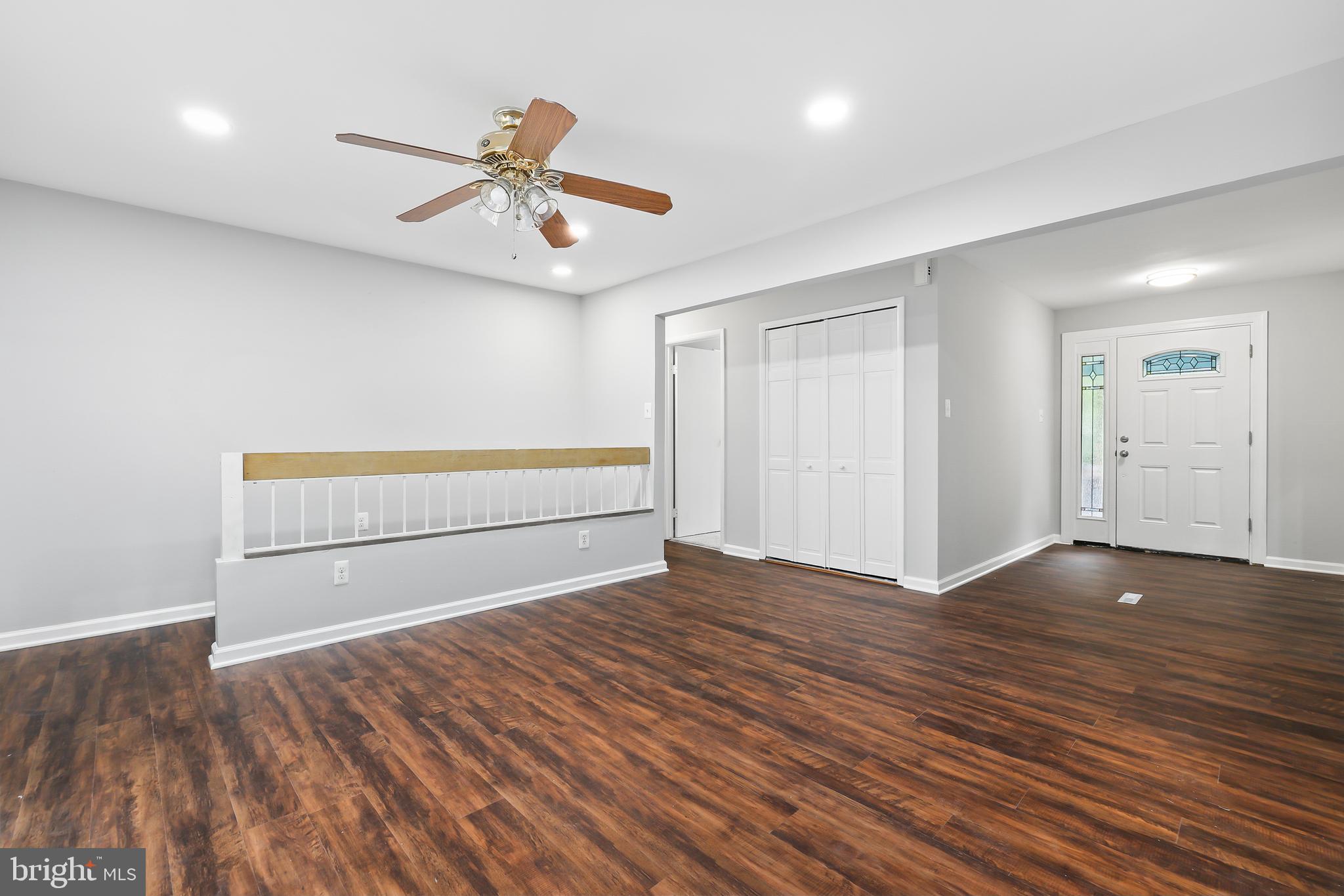 11591 Embers Court Reston, VA 20191 - Photo 4 of 51