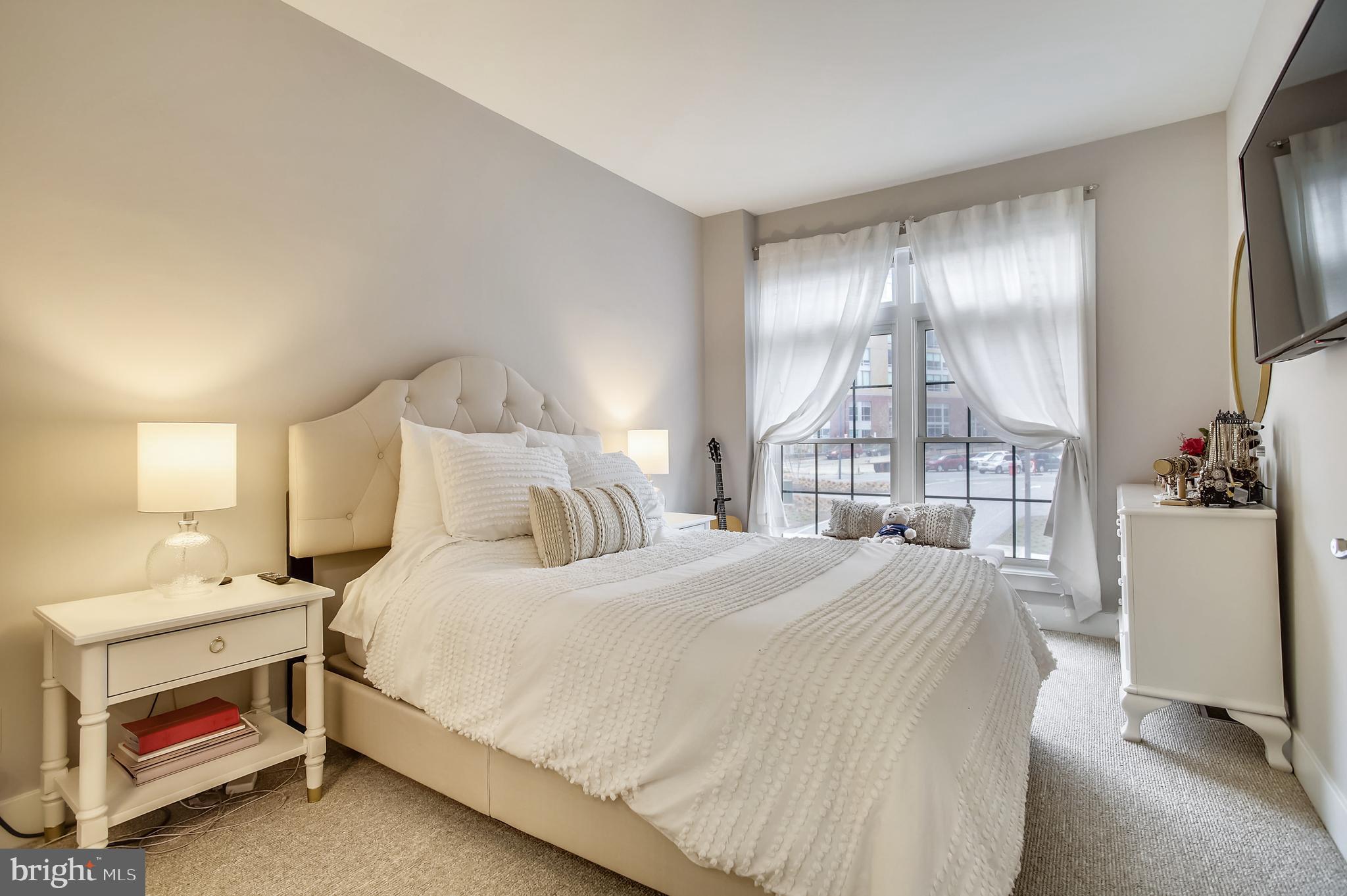 937 South Caroline Street, Unit 19 Baltimore, MD 21231 - Photo 11 of 24 Primary bedroom awash in natural light