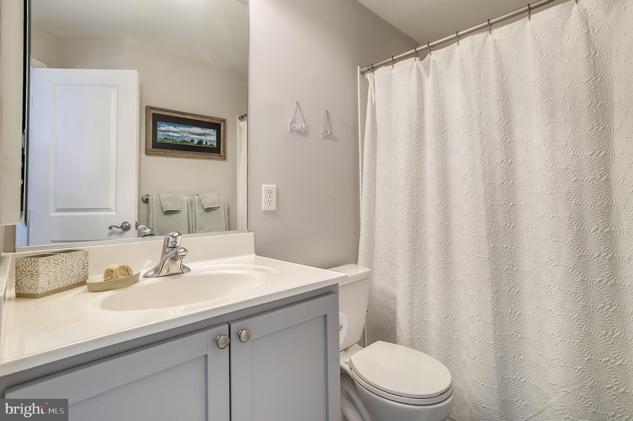 937 South Caroline Street, Unit 19 Baltimore, MD 21231 - Photo 17 of 24 Bedroom 2 en suite