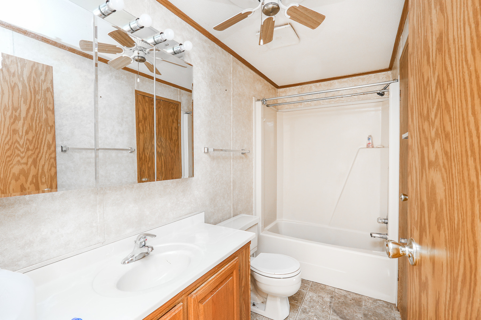 59 Maple Lane Manteno, IL 60950 - Photo 15 of 26 a bathroom with a sink toilet and shower
