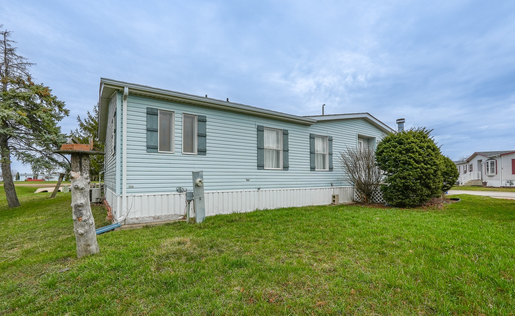 59 Maple Lane Manteno, IL 60950 - Photo 24 of 26 a front view of house with yard and green space