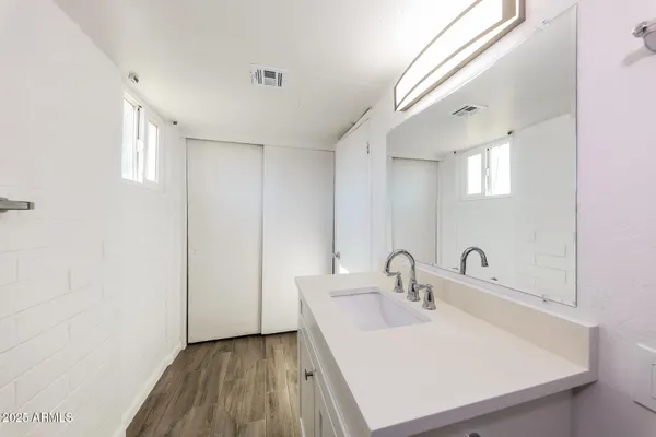 $980 | 6320 North 16th Street, Unit 217, Phoenix, AZ 85016