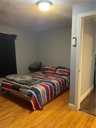 $2,250 | 12 Third School Street, Unit 2, Bristol, RI 02809