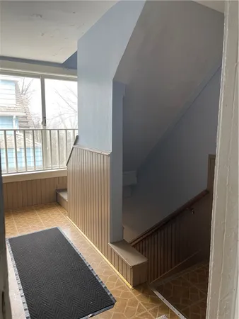 $2,250 | 12 Third School Street, Unit 2, Bristol, RI 02809