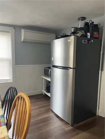 $2,250 | 12 Third School Street, Unit 2, Bristol, RI 02809