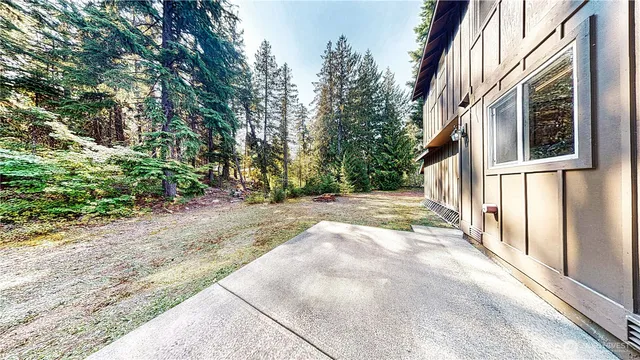 $625,000 | 80 Evergreen Way, Easton, WA 98925