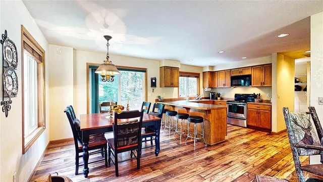 $625,000 | 80 Evergreen Way, Easton, WA 98925