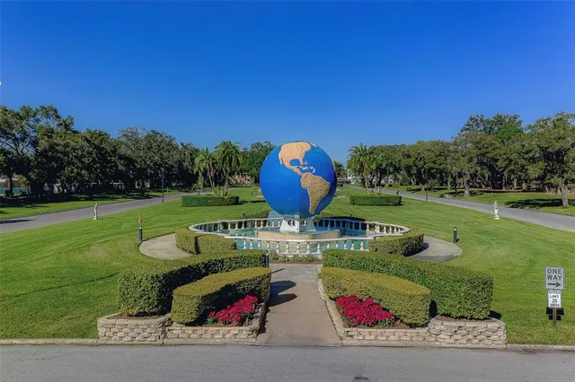 $270,000 | 2019 Utopian Drive West, Unit 204, Clearwater, FL 33763