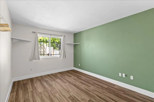 $2,100 | 16646 North 29th Drive, Phoenix, AZ 85053