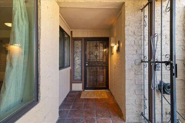 $2,100 | 16646 North 29th Drive, Phoenix, AZ 85053