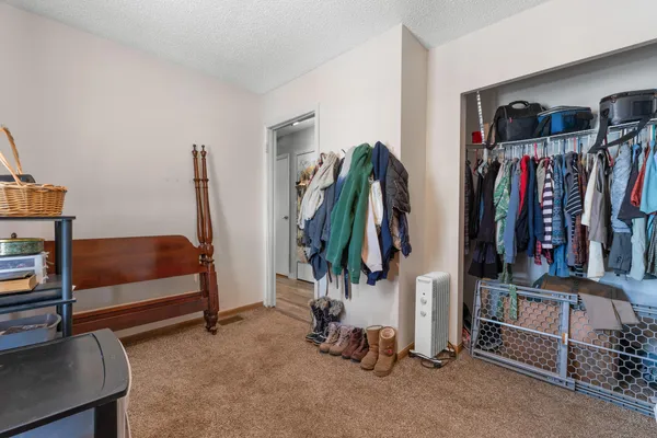 $244,900 | 519 Crest Lane, Jonesville, MI 49250