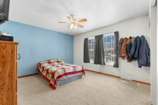 $244,900 | 519 Crest Lane, Jonesville, MI 49250