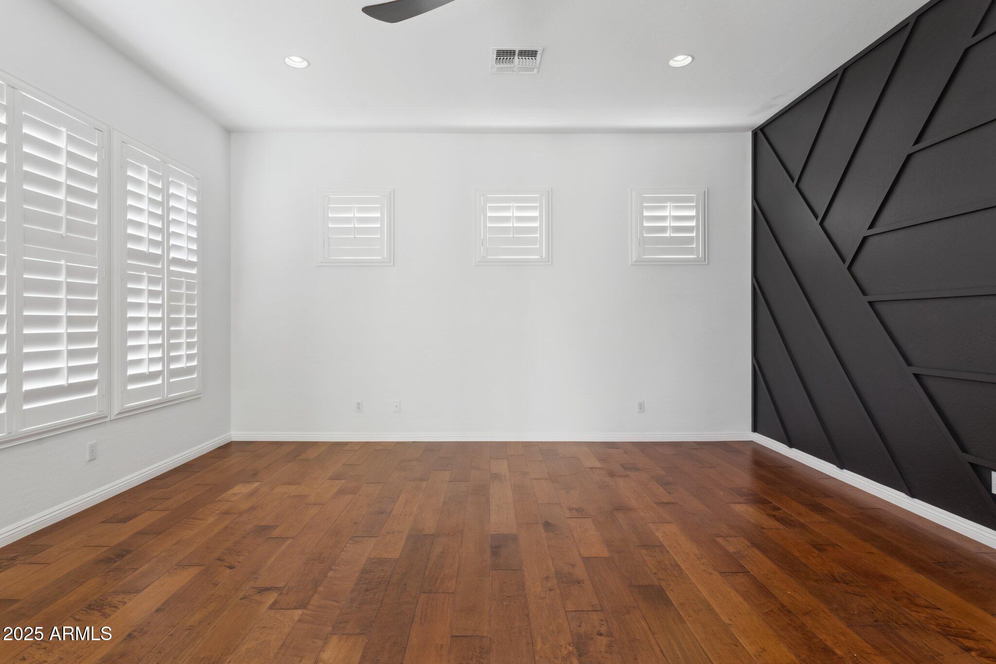 691 East Elgin Street Gilbert, AZ 85295 - Photo 26 of 80 Master Bed