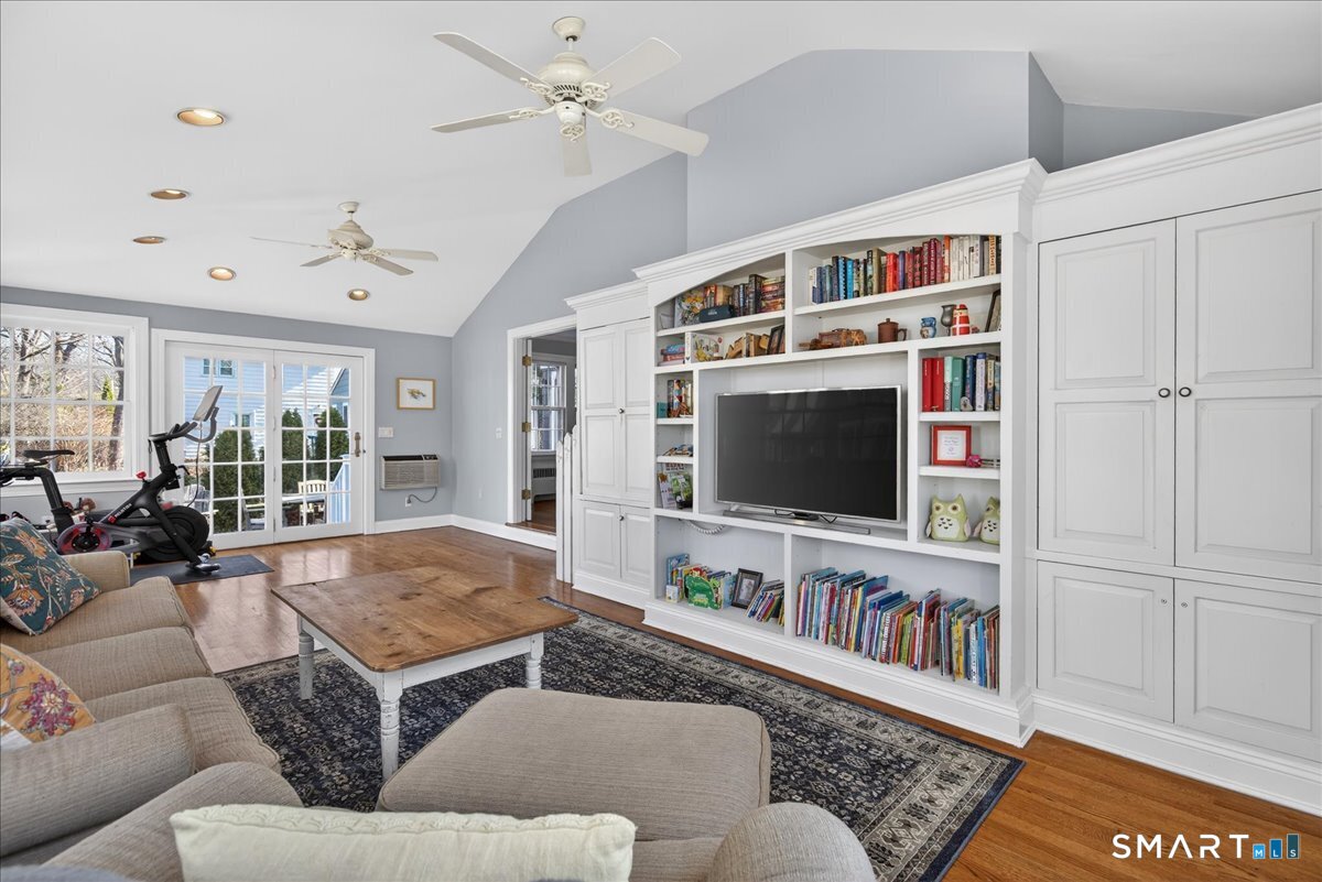 88 Churchill Road Hamden, CT 06517 - Photo 15 of 40