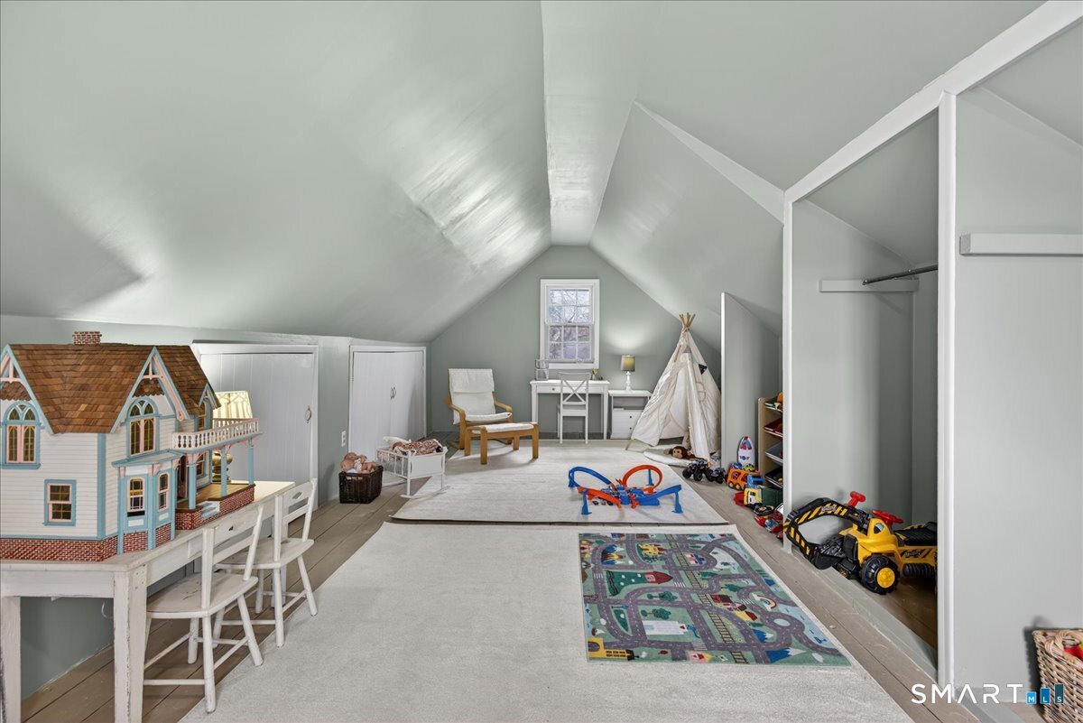 88 Churchill Road Hamden, CT 06517 - Photo 28 of 40