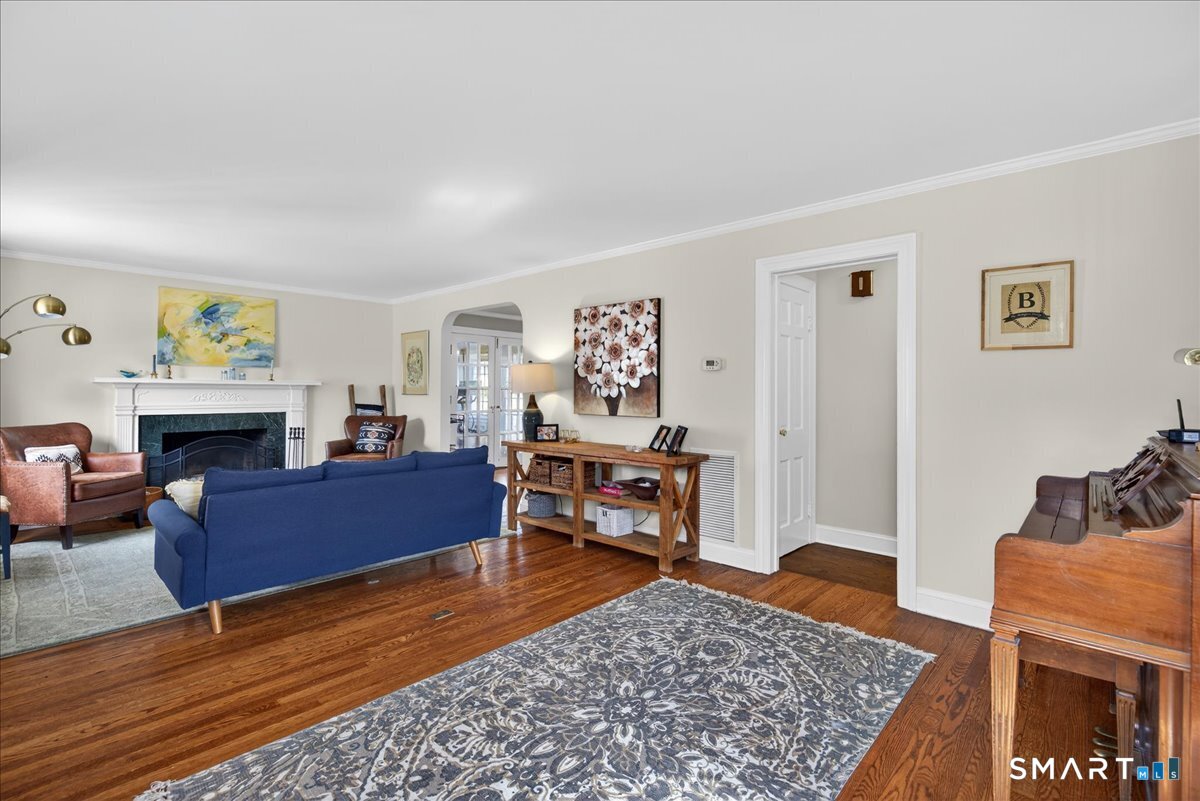 88 Churchill Road Hamden, CT 06517 - Photo 3 of 40