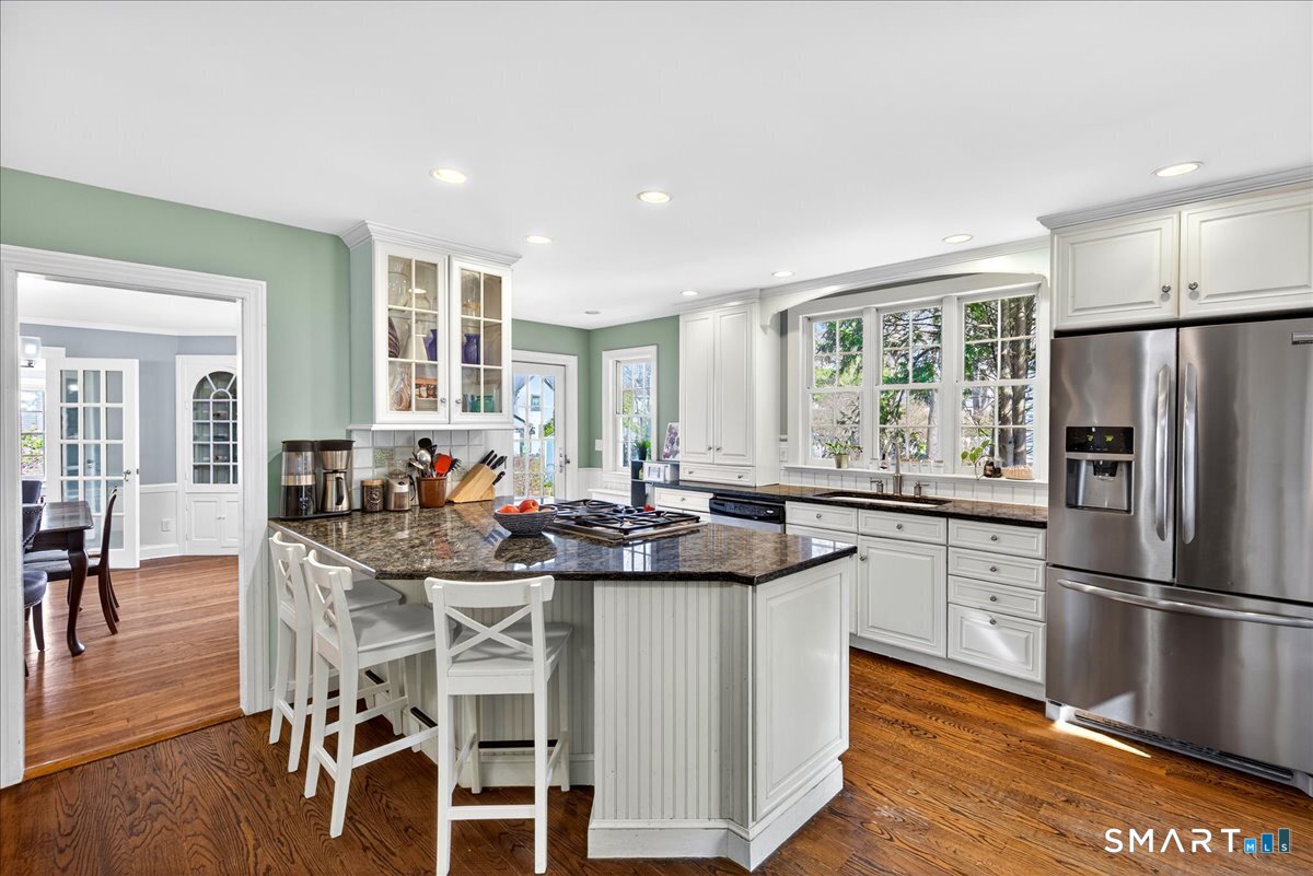 88 Churchill Road Hamden, CT 06517 - Photo 10 of 40