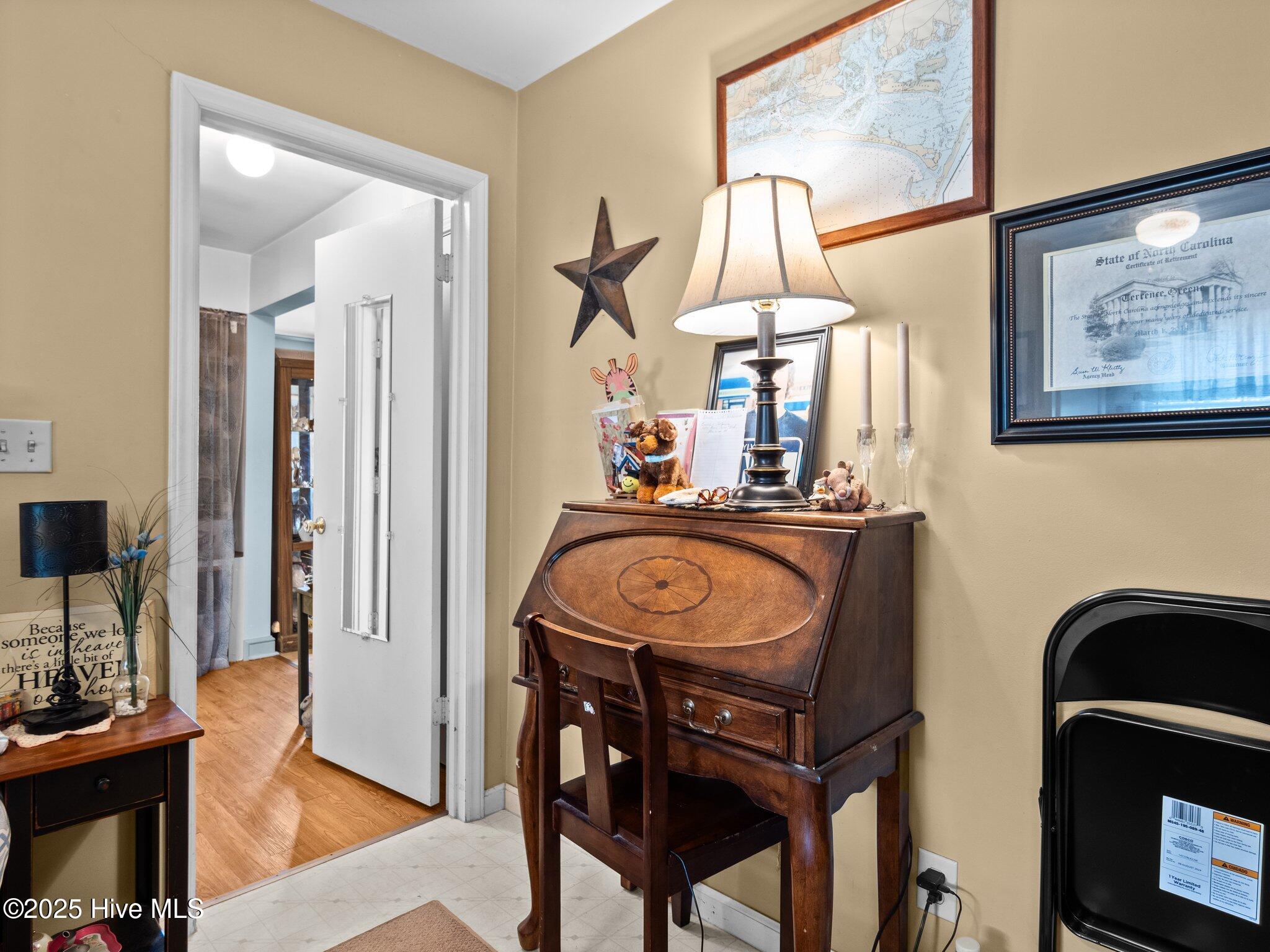 297 Community Road Newport, NC 28570 - Photo 10 of 40 26-web-or-mls-P4158421