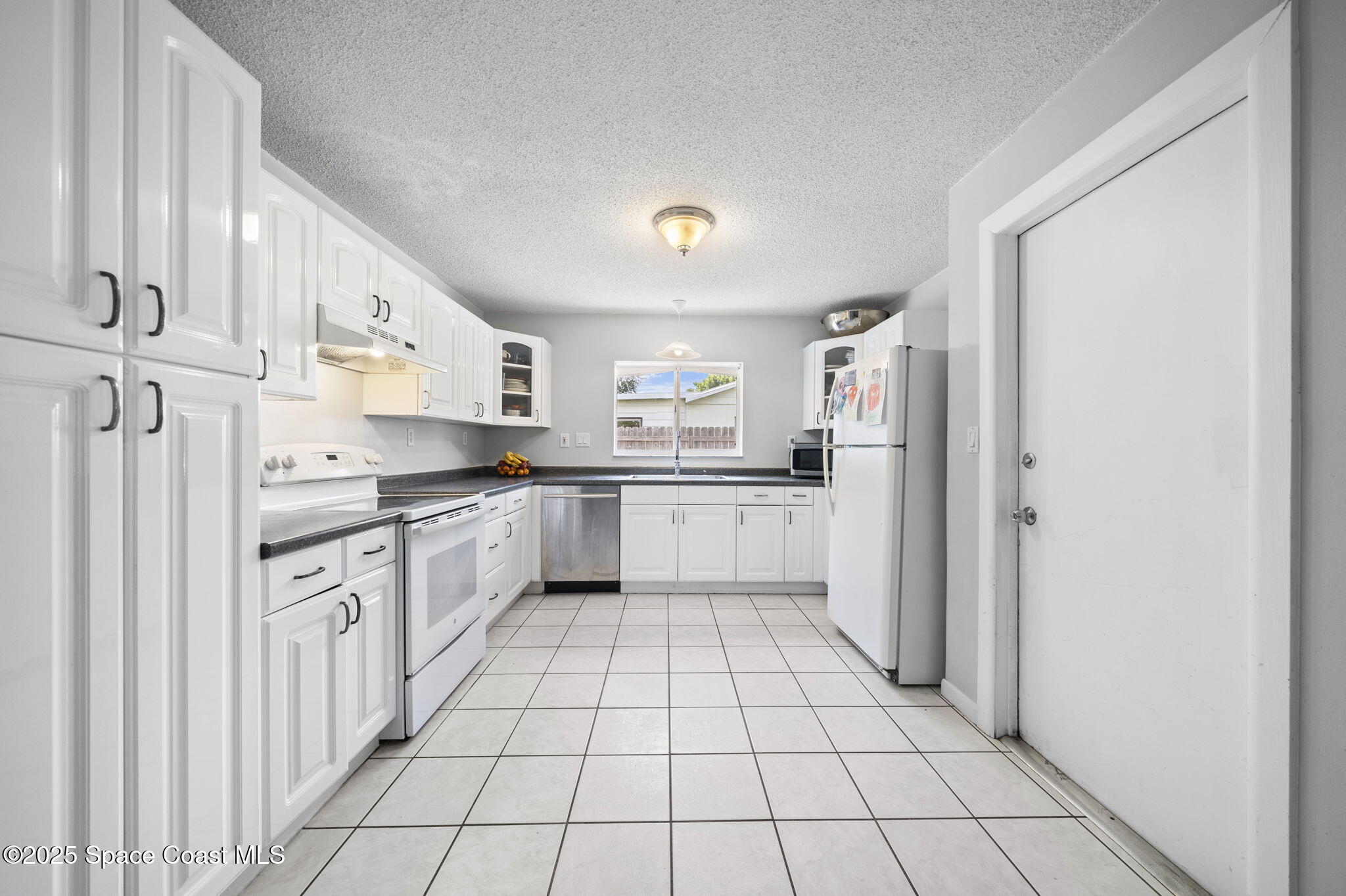 221 Sylvia Road Melbourne, FL 32904 - Photo 9 of 21 12-web-or-mls-221-sylvia-rd