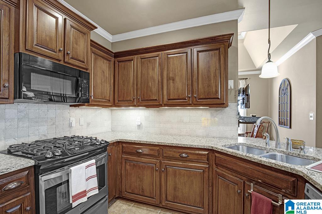 257 Macallan Drive Pelham, AL 35124 - Photo 7 of 28