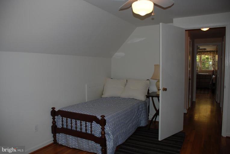 8522 Durham Court Springfield, VA 22151 - Photo 20 of 24 Bedroom #2