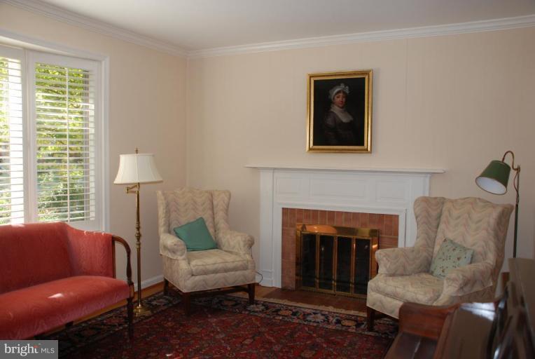8522 Durham Court Springfield, VA 22151 - Photo 6 of 24 Living Room #3