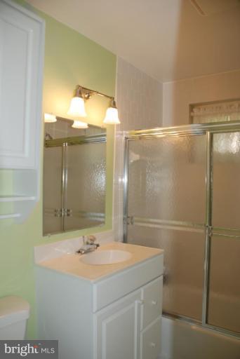 8522 Durham Court Springfield, VA 22151 - Photo 10 of 24 Master Bath