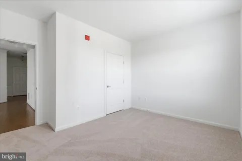 $525,000 | 20650 Hope Spring Terrace, Unit 301, Ashburn, VA 20147
