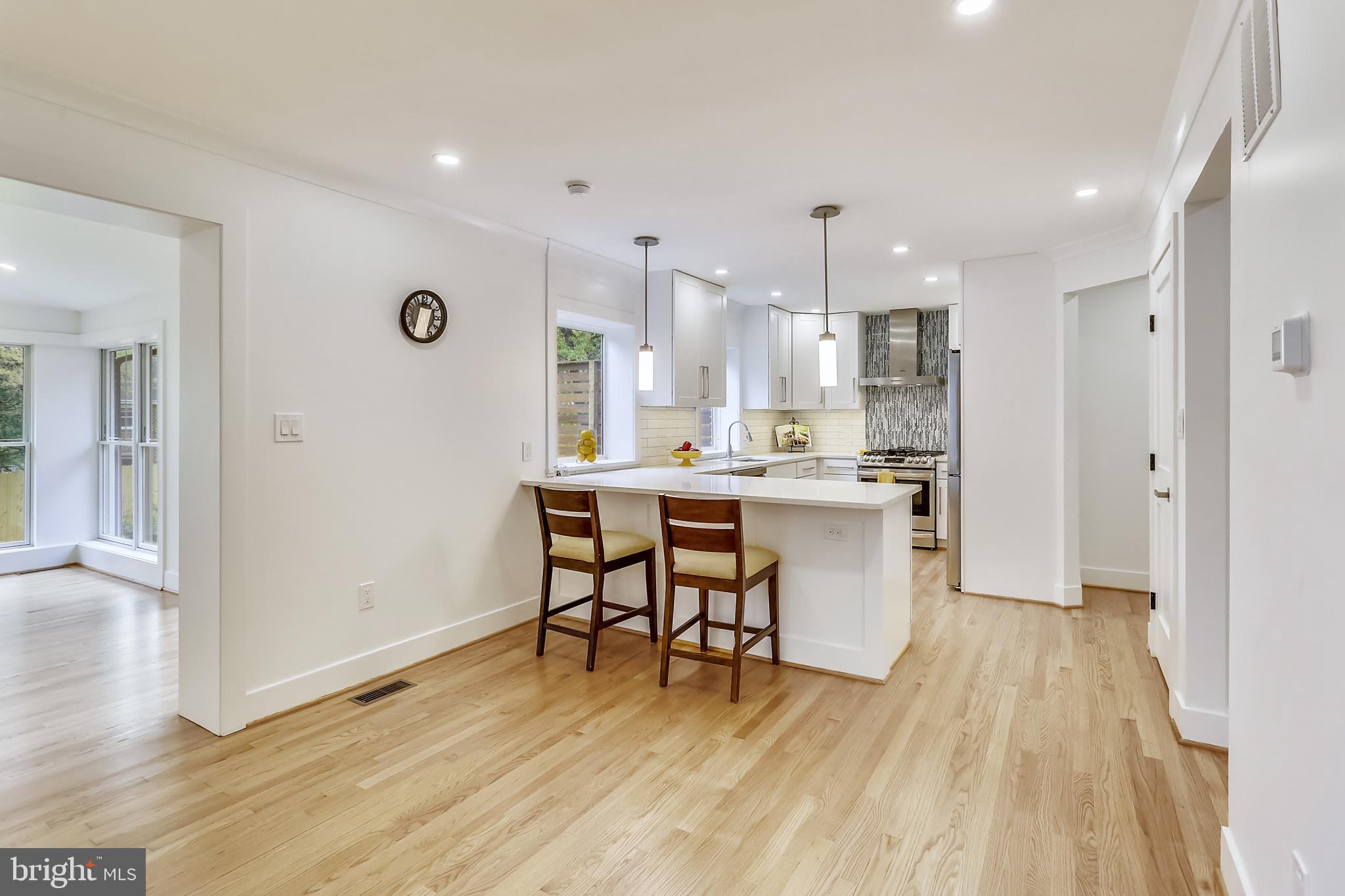 9708 Marshall Avenue Silver Spring, MD 20901 - Photo 13 of 34
