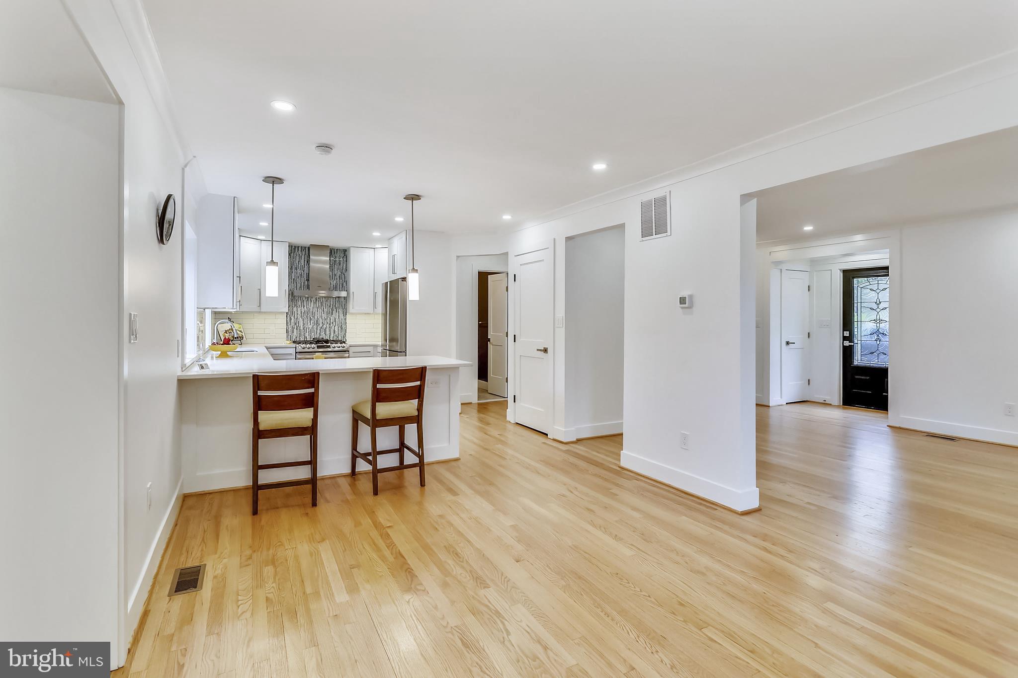 9708 Marshall Avenue Silver Spring, MD 20901 - Photo 15 of 34