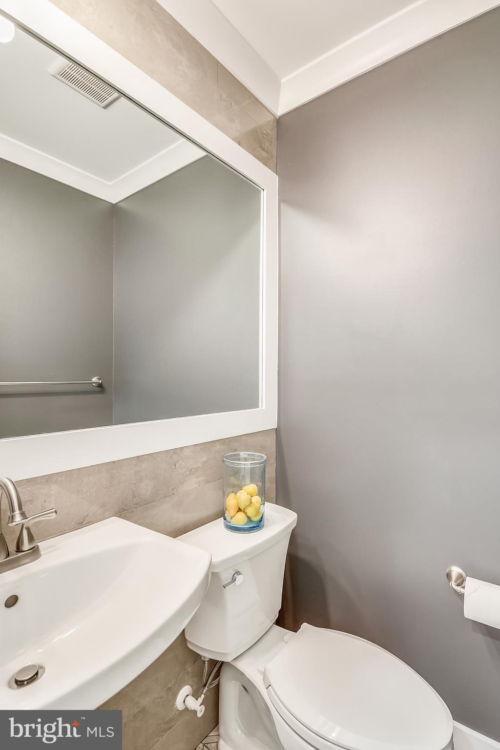 9708 Marshall Avenue Silver Spring, MD 20901 - Photo 19 of 34