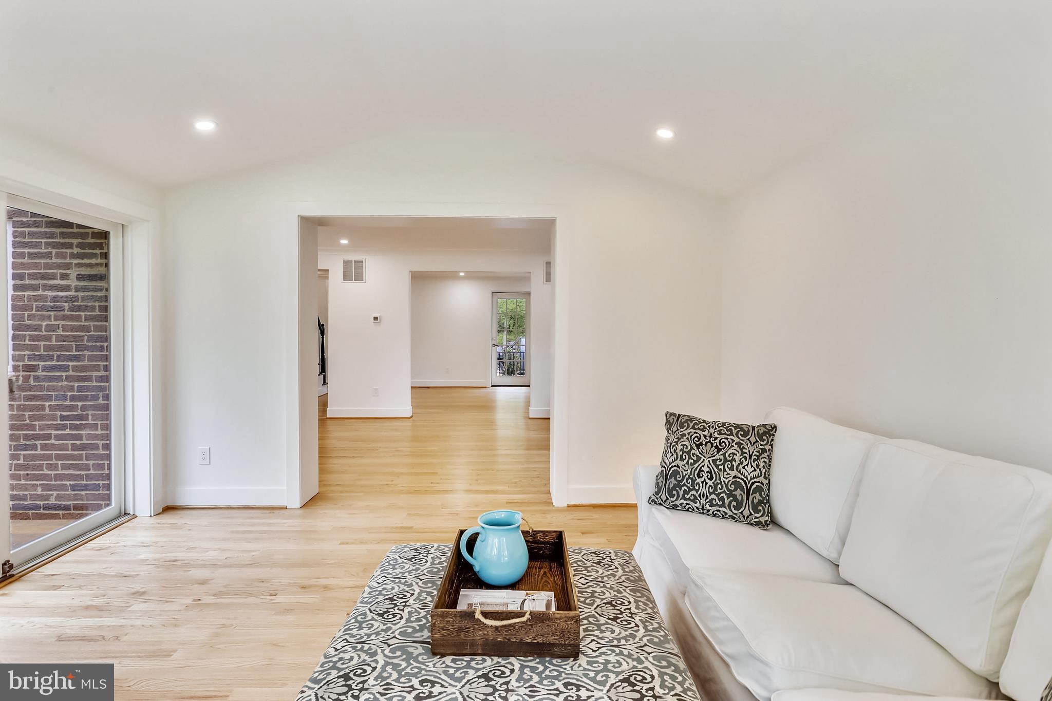 9708 Marshall Avenue Silver Spring, MD 20901 - Photo 23 of 34