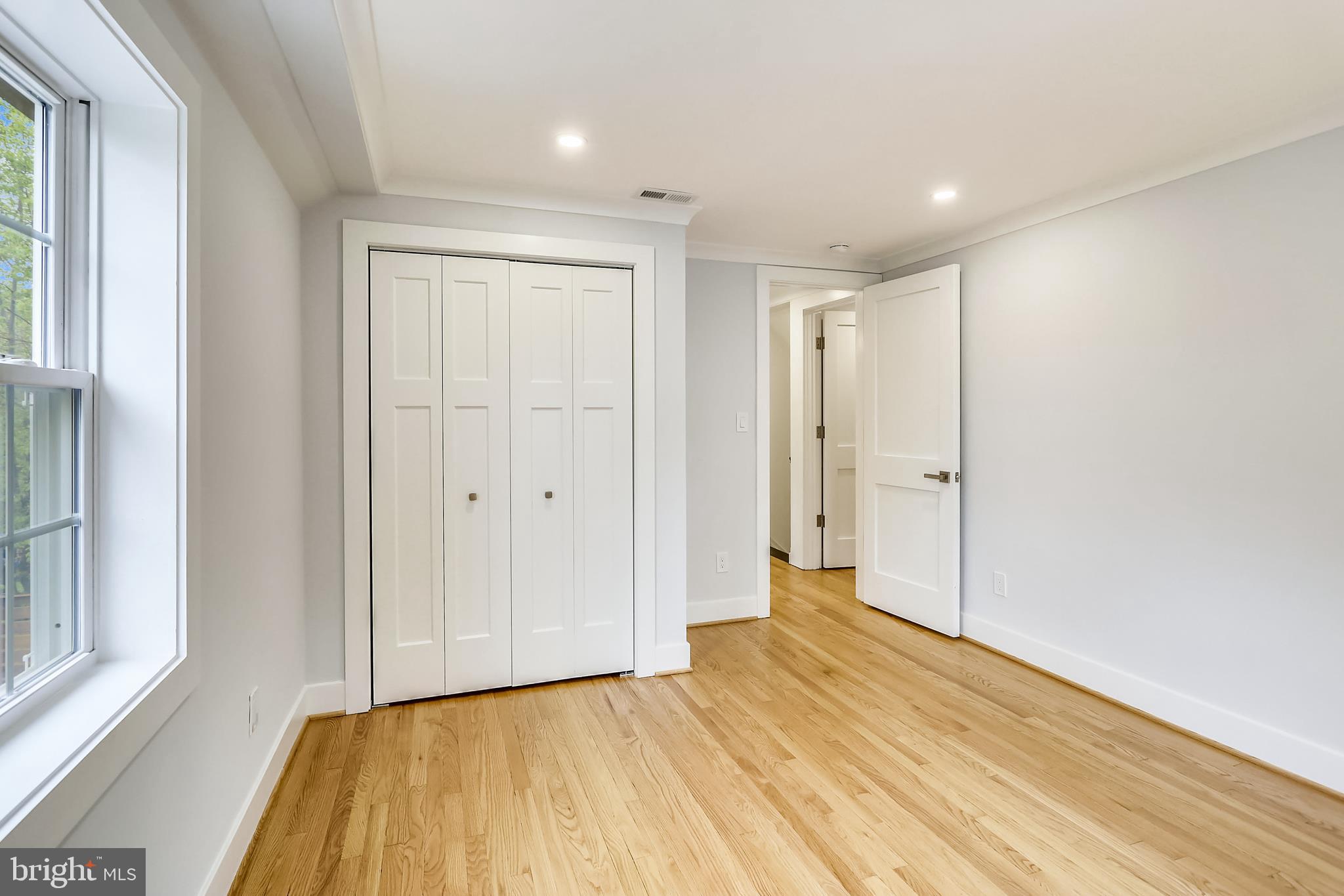 9708 Marshall Avenue Silver Spring, MD 20901 - Photo 26 of 34