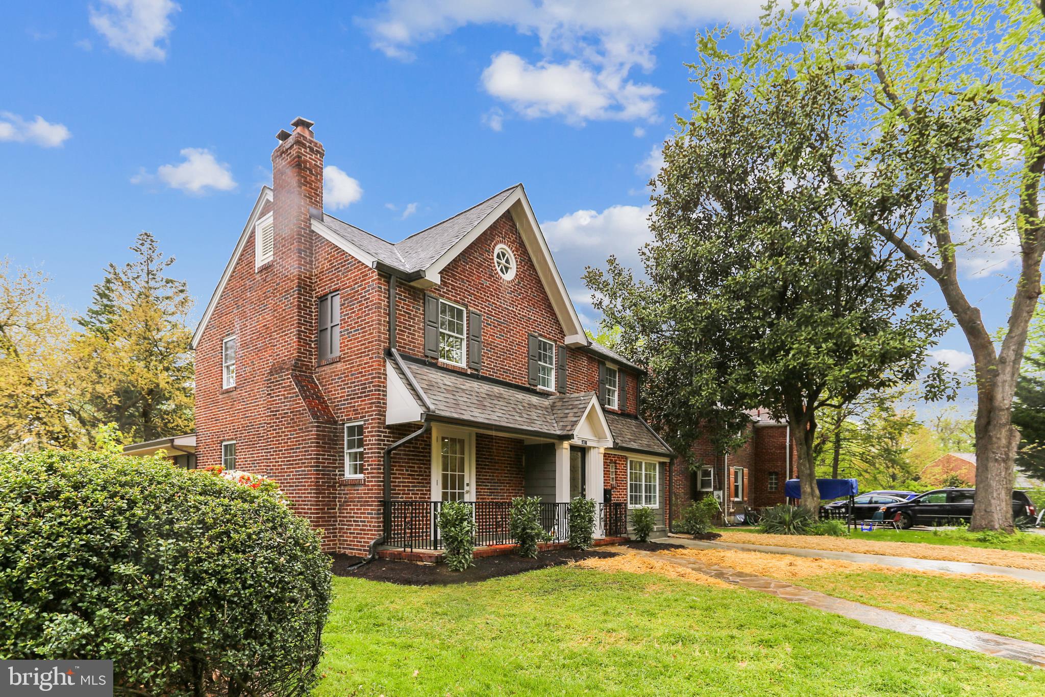 9708 Marshall Avenue Silver Spring, MD 20901 - Photo 4 of 34