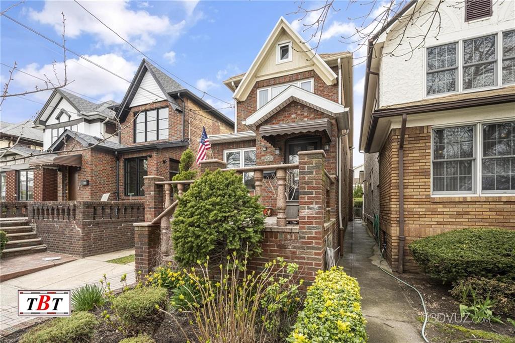 2515 Avenue R Brooklyn, NY 11229 - Photo 2 of 30 a front view of a house with a garden