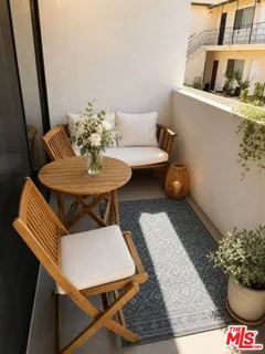 $4,950 | 1254 9th Street, Unit B, Santa Monica, CA 90401