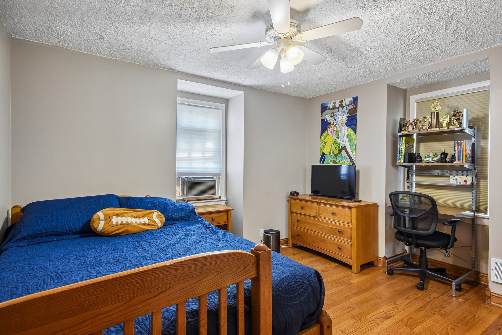 693 Spring Road Elmhurst, IL 60126 - Photo 11 of 32