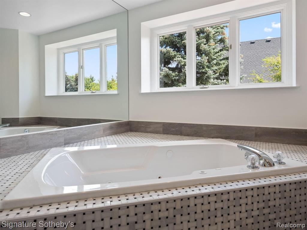 2085 Mapleridge Road Rochester Hills, MI 48309 - Photo 42 of 58