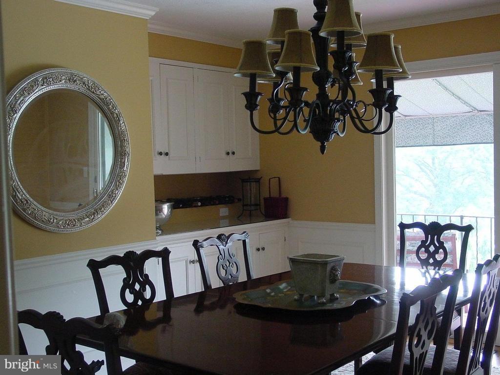 9110 Field Road Pikesville, MD 21208 - Photo 9 of 30 Dining Room