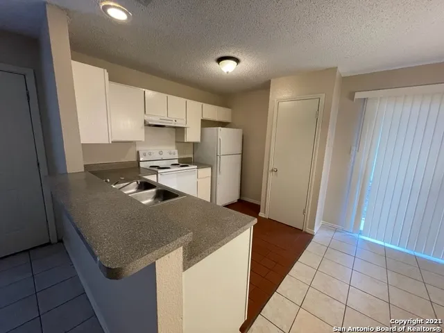 $995 | 5212 Meadow Field, Unit 1, San Antonio, TX 78250