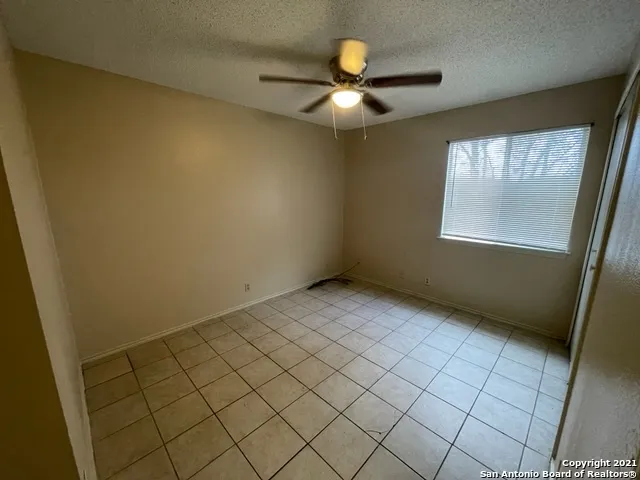 $995 | 5212 Meadow Field, Unit 1, San Antonio, TX 78250