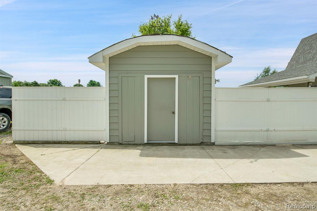 21010 Pratt Road Armada, MI 48005 - Photo 21 of 47 Gallery Image 21