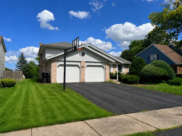 $474,900 | 1613 Tina Lane, Flossmoor, IL 60422