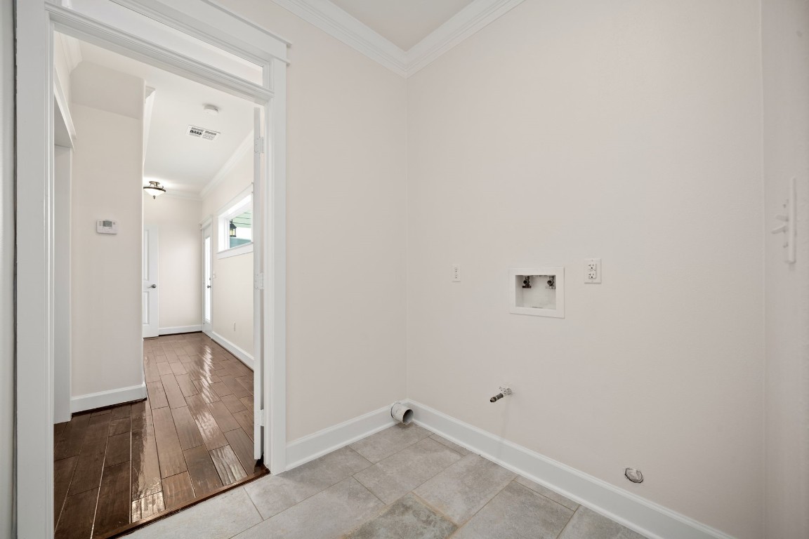 110 Kendall Street Houston, TX 77003 - Photo 22 of 36 a view of small space