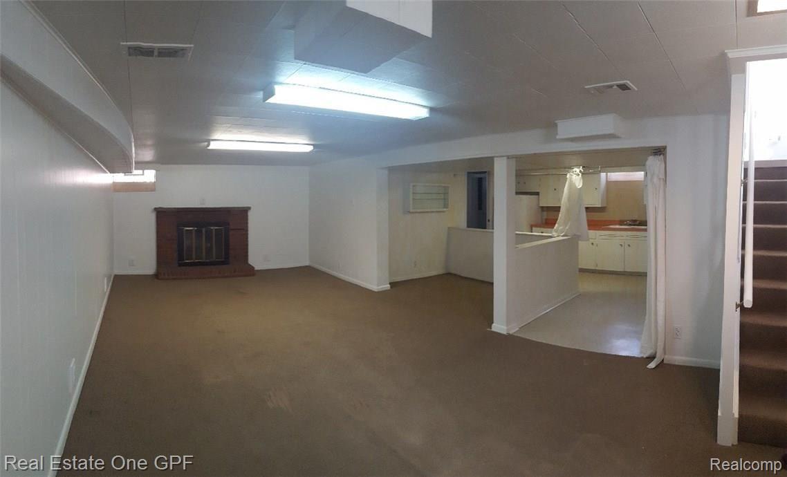1968 Severn Road Grosse Pointe, MI 48236 - Photo 21 of 29 09 2017-08-02 12.31