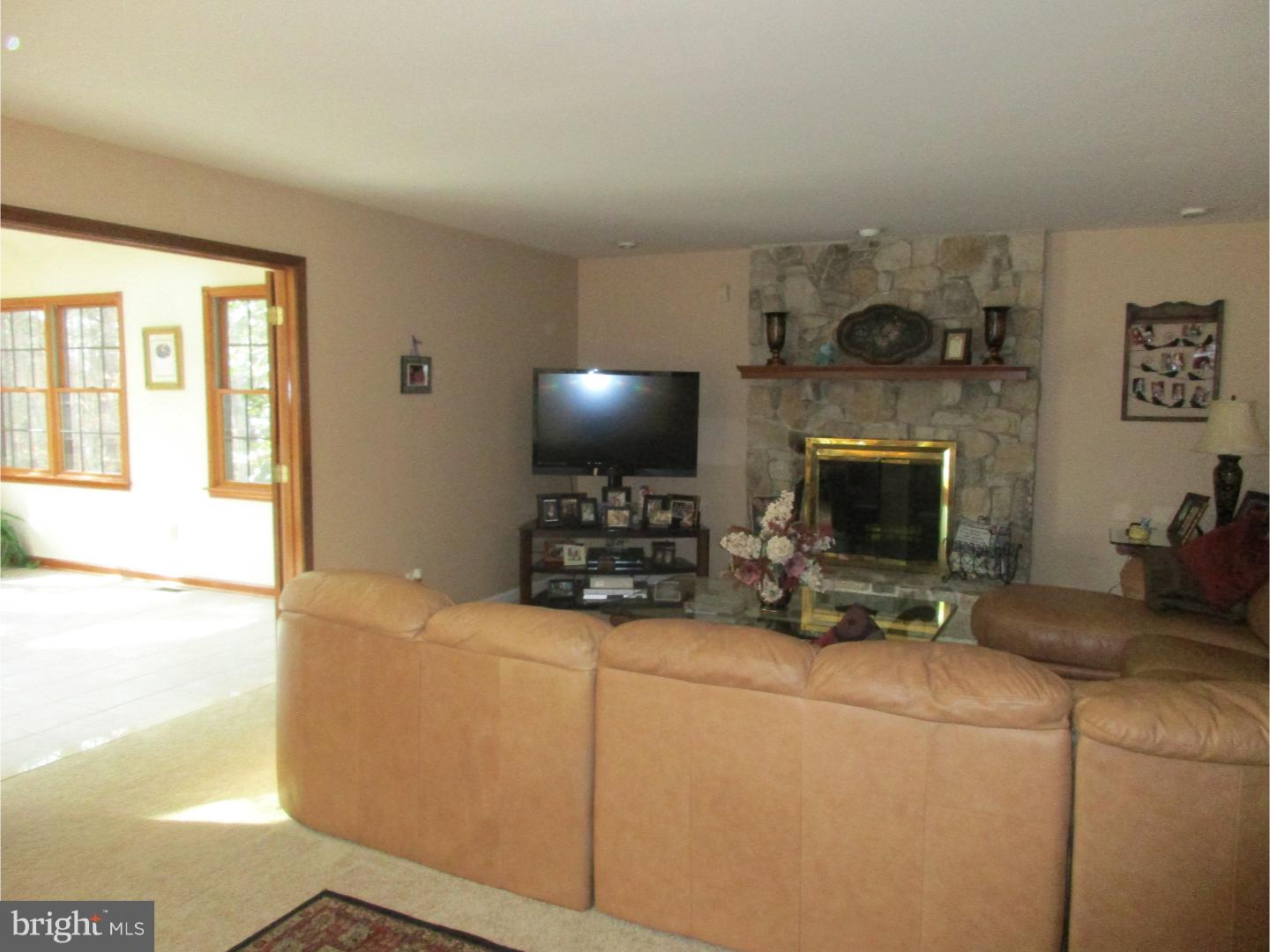 2 Arncliffe Rise Medford, NJ 08055 - Photo 9 of 24 Gallery Image 9