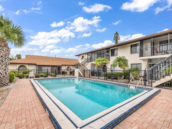 $139,000 | 151 Cape Coral Parkway West, Unit 106, Cape Coral, FL 33914