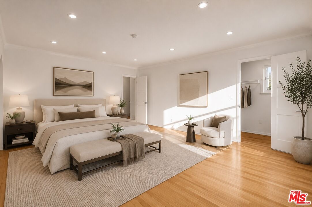 207 South Reeves Drive Beverly Hills, CA 90212 - Photo 14 of 27