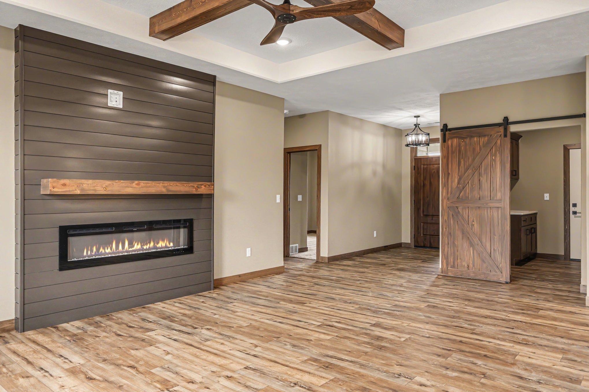 1507 Buffalo Ridge Drive Luverne, MN 56156 - Photo 5 of 27