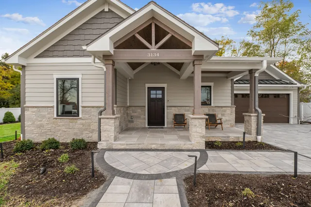 $795,000 | 3134 East Drive, Lyons, WI 53147